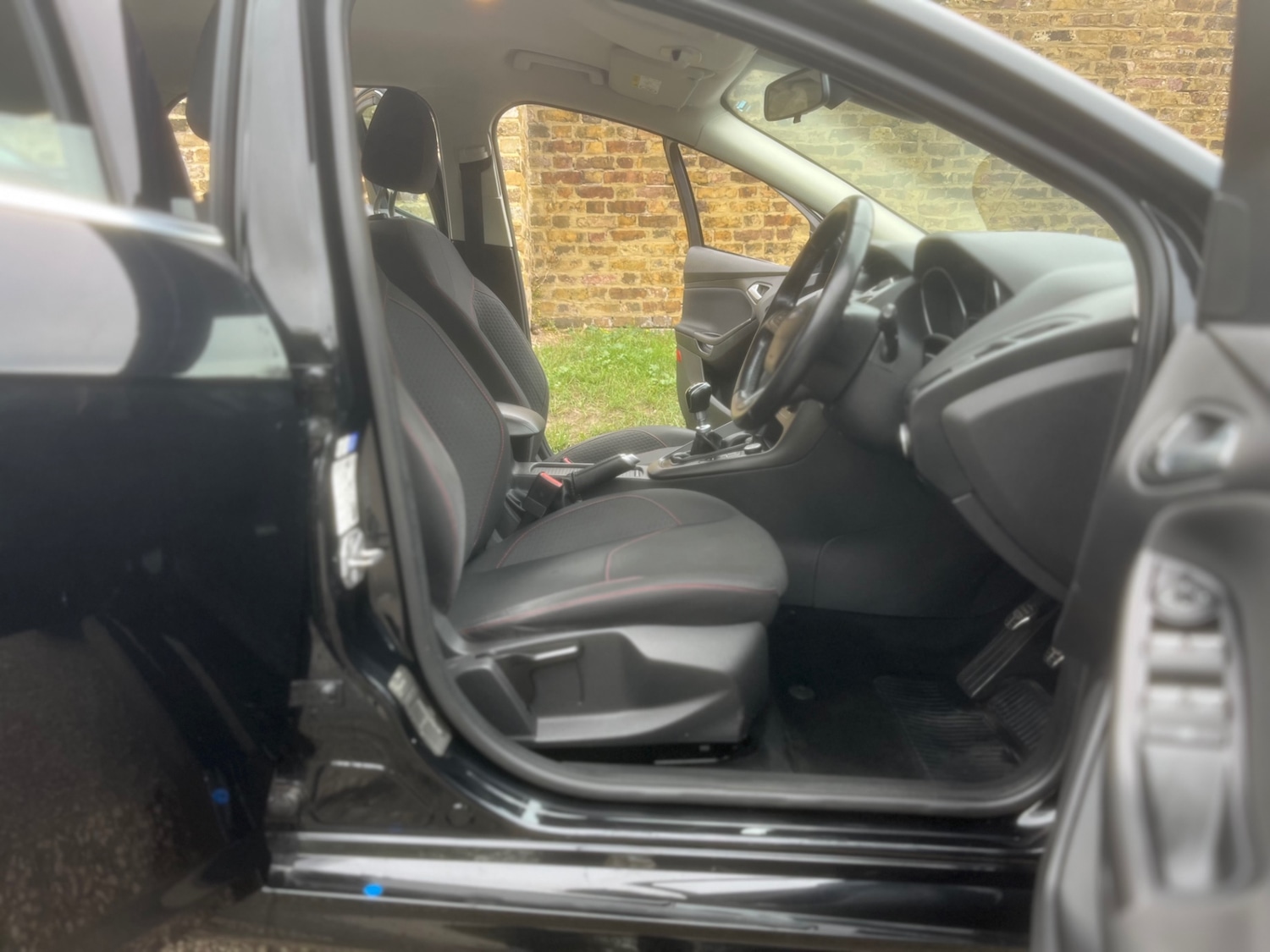 Used Ford Focus 2015 for sale - 76281695: Photo 14