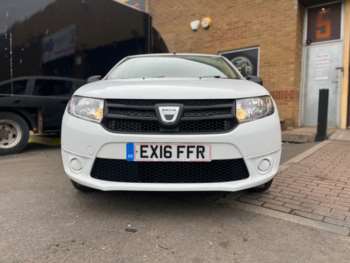 Used Dacia Sandero 2016 for sale - 74975073: Photo