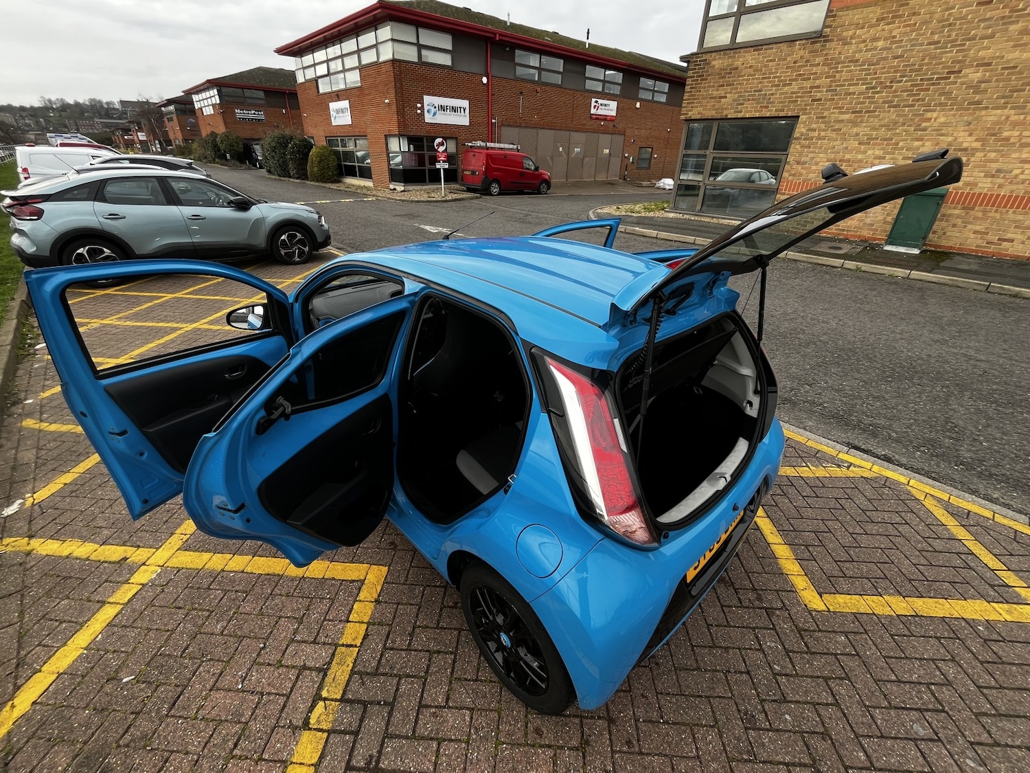 Used Toyota AYGO 2015 for sale - 77558506: Photo 23