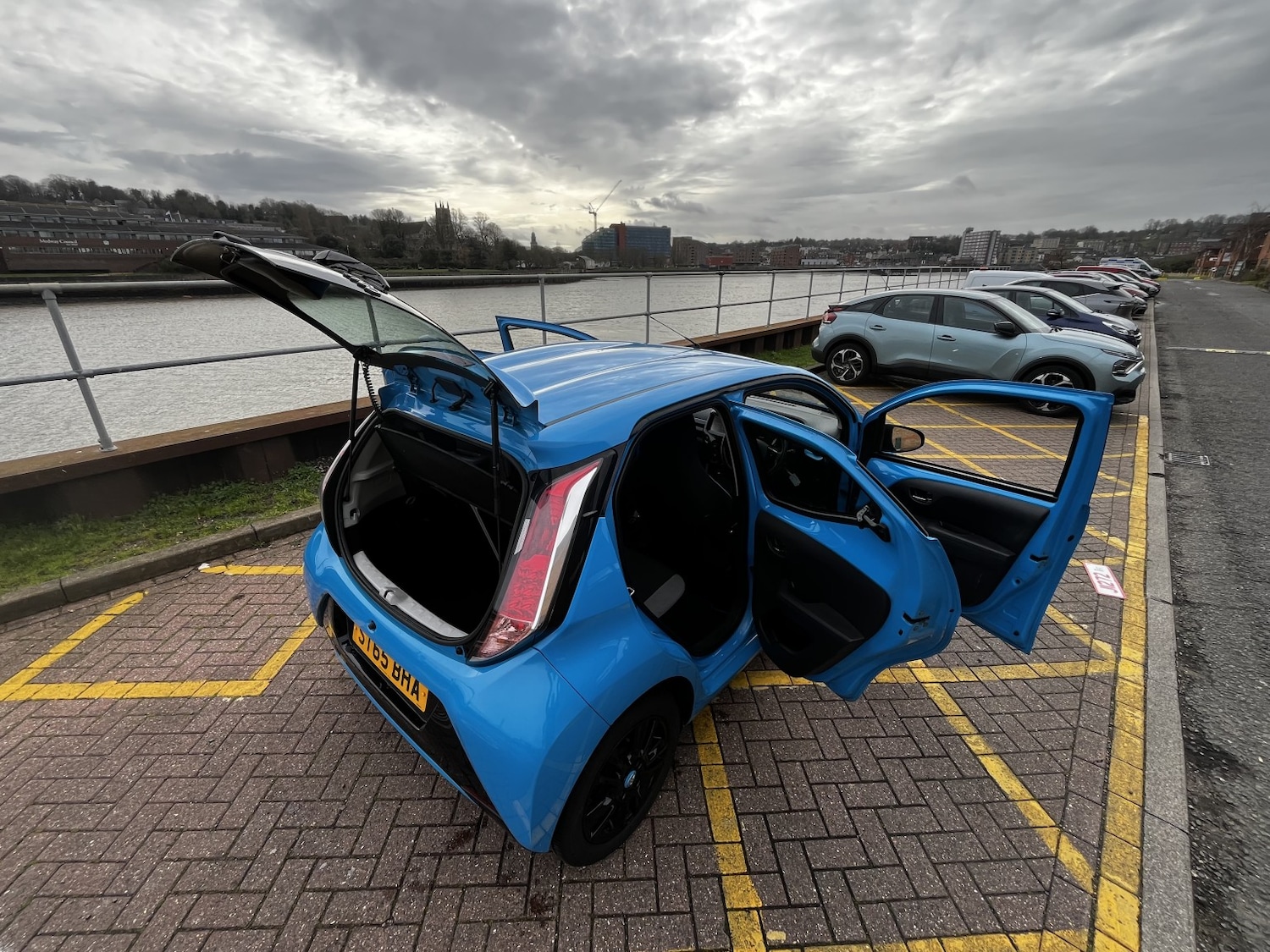 Used Toyota AYGO 2015 for sale - 77558506: Photo 24