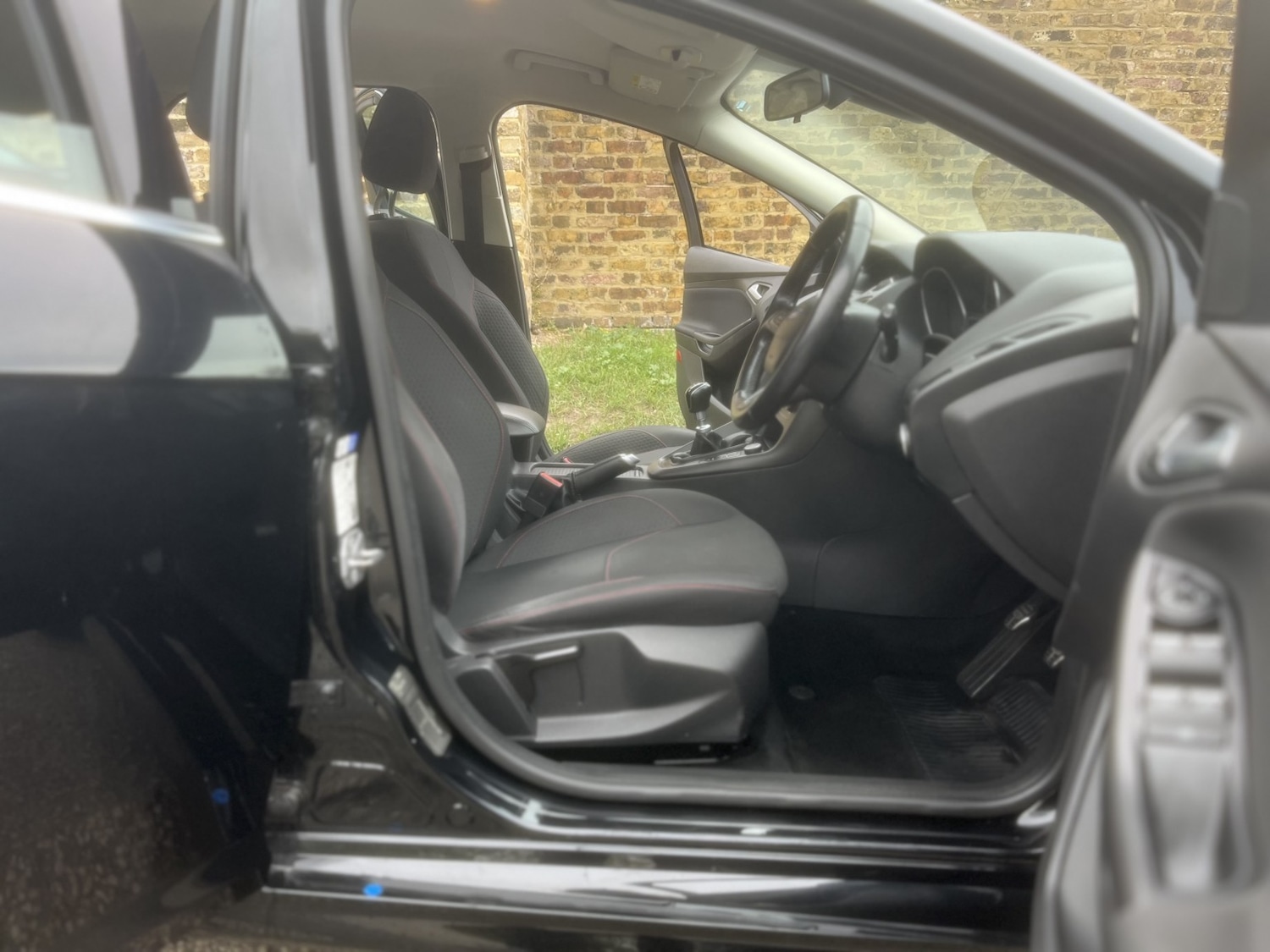 Used Ford Focus 2015 for sale - 77548365: Photo 14