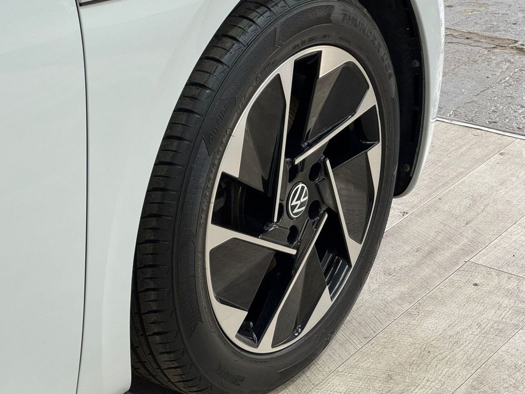 Used Volkswagen ID.3 2021 for sale - 77335838: Photo 6