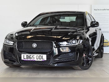 Used Jaguar XE 2016 for sale - 79506511: Photo