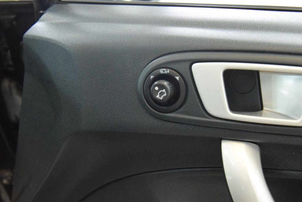 Used Ford Fiesta 2012 for sale - 77680193: Photo 18