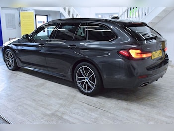 Used BMW 5 Series 2022 for sale - 77335847: Photo