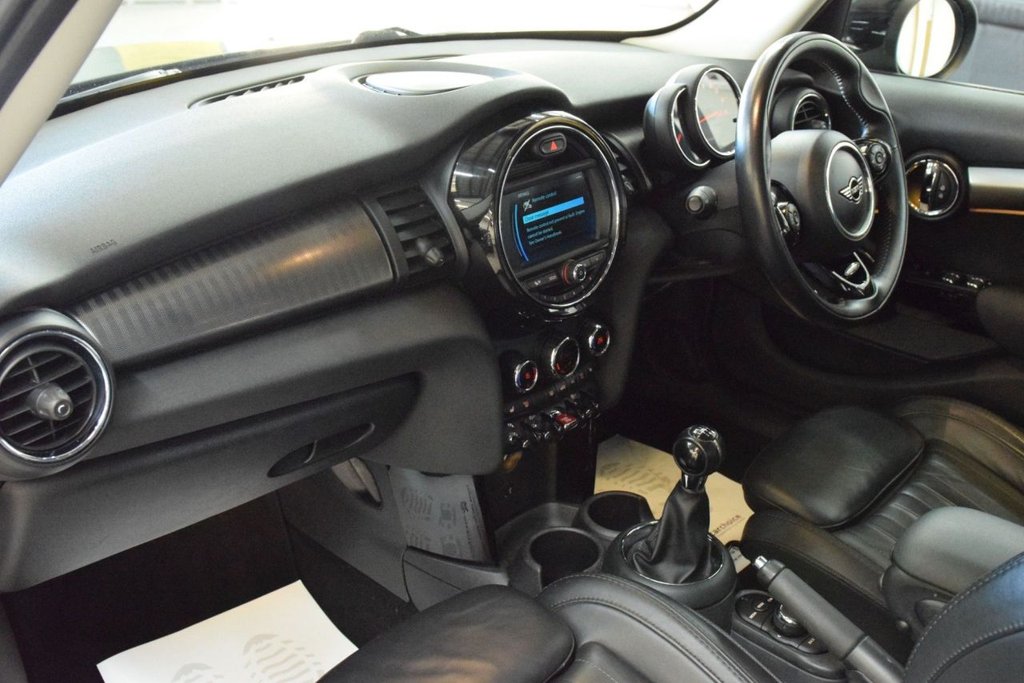 Used MINI Hatch 2019 for sale - 77335850: Photo 12