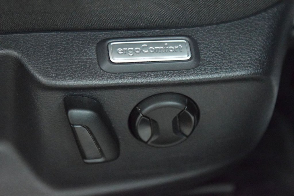 Used Volkswagen Passat 2016 for sale - 77335829: Photo 20