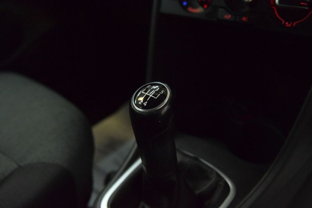 Used Volkswagen Polo 2010 for sale - 78172047: Photo 26