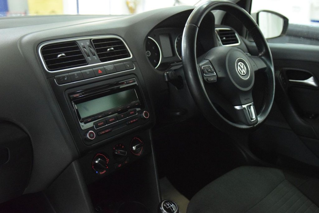 Used Volkswagen Polo 2010 for sale - 78172047: Photo 29