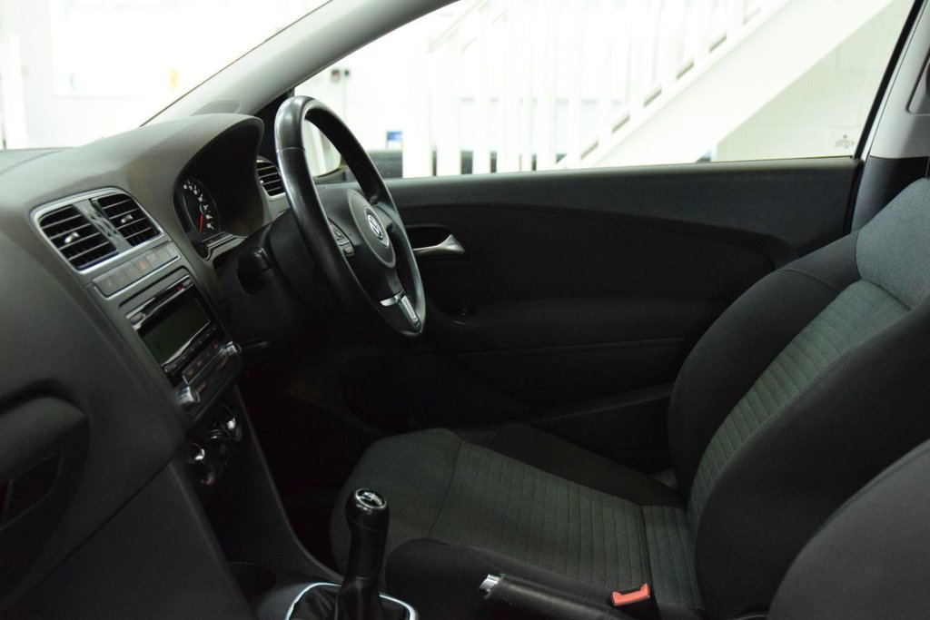 Used Volkswagen Polo 2010 for sale - 78172047: Photo 30