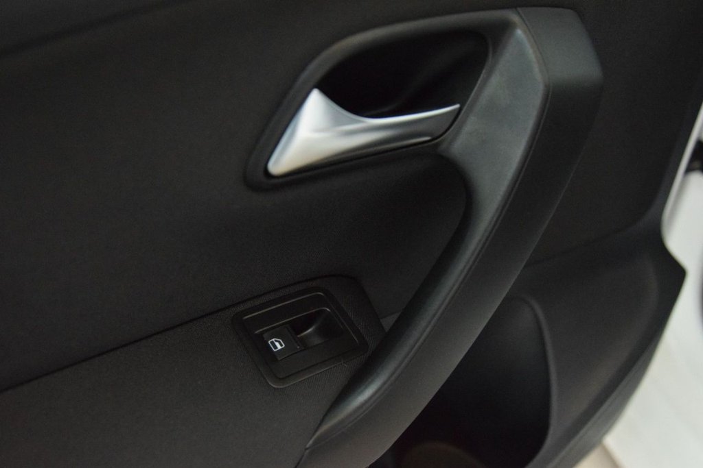 Used Volkswagen Polo 2010 for sale - 78172047: Photo 32