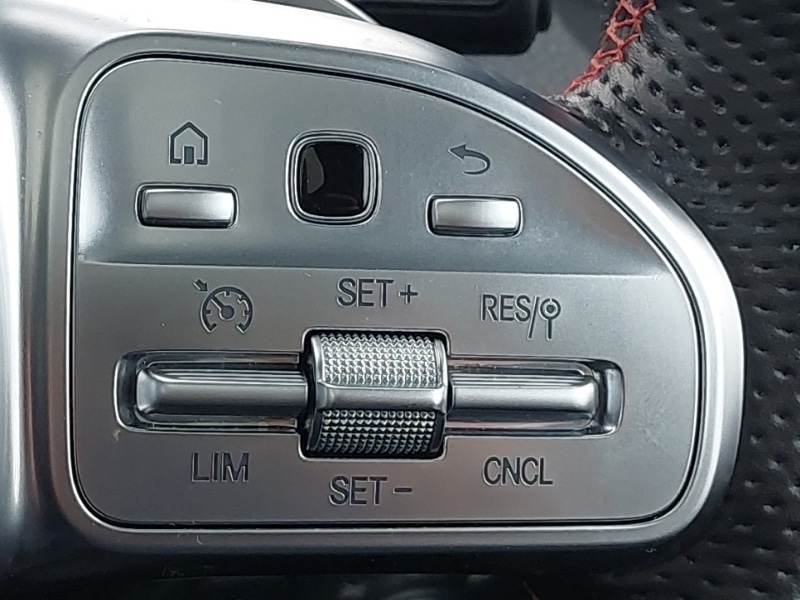 Used Mercedes-Benz EQB 2022 for sale - 76451055: Photo 19