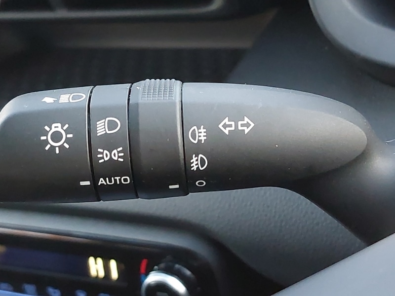 Used Toyota Yaris 2021 for sale - 76408028: Photo 19