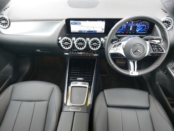 Used Mercedes-Benz EQA 2024 for sale - 77095102: Photo