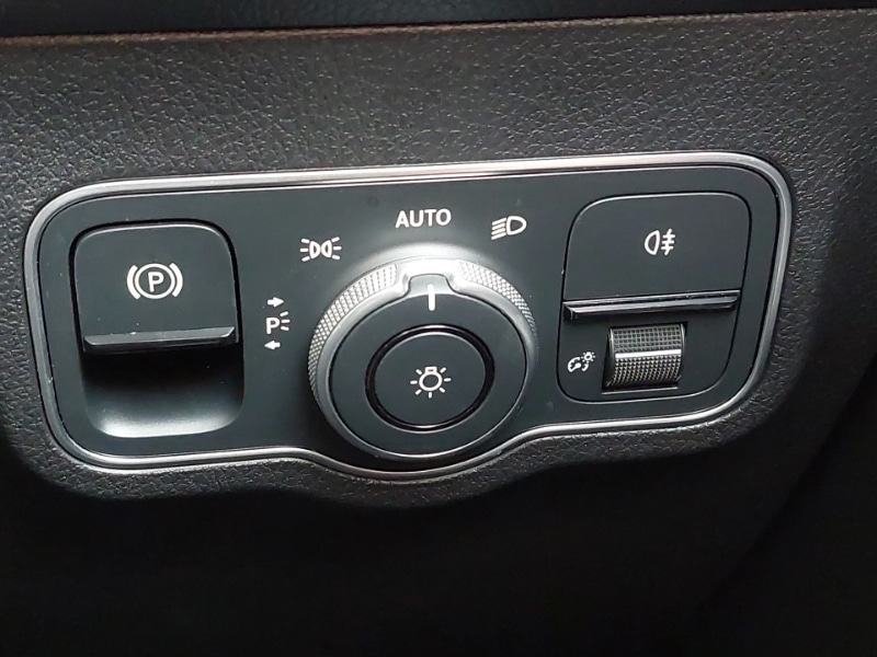 Used Mercedes-Benz GLB 2024 for sale - 76834404: Photo 18