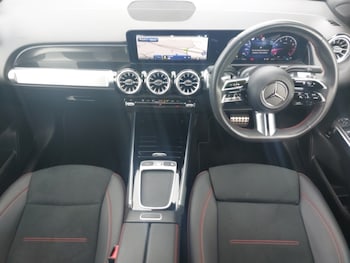 Used Mercedes-Benz GLB 2024 for sale - 76834404: Photo