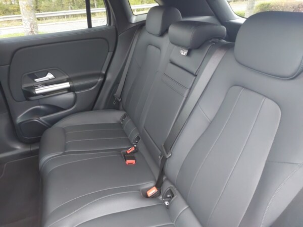 Used Mercedes-Benz EQA 2024 for sale - 76176777: Photo 6