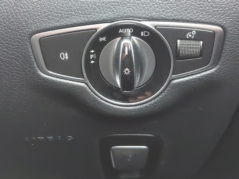 Used Mercedes-Benz E-Class 2021 for sale - 75989494: Photo 18
