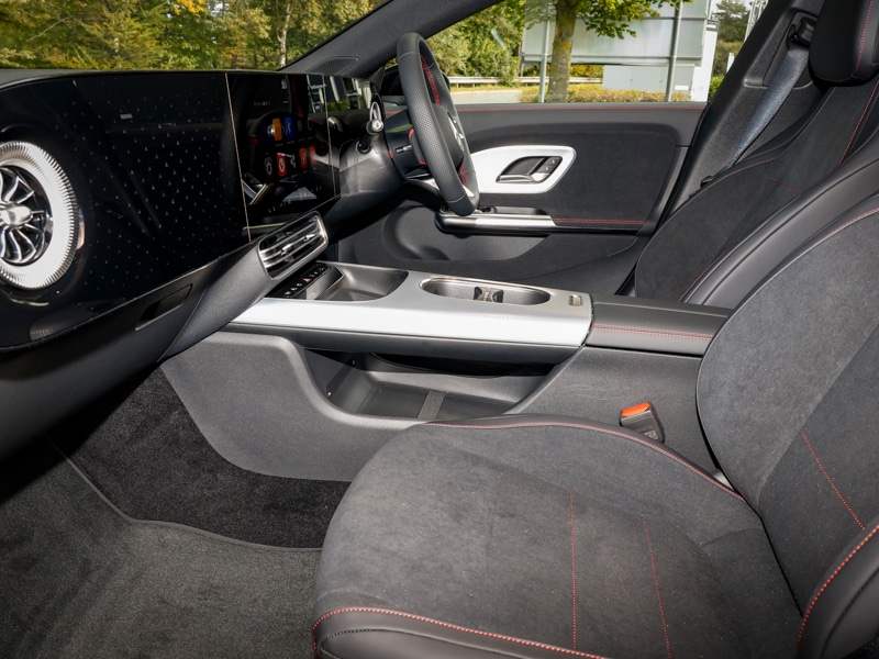 Used Mercedes-Benz CLA 2025 for sale - 76071114: Photo 2