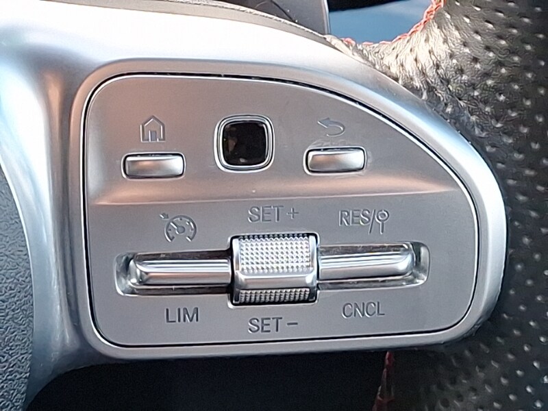 Used Mercedes-Benz A-Class 2018 for sale - 76860688: Photo 16