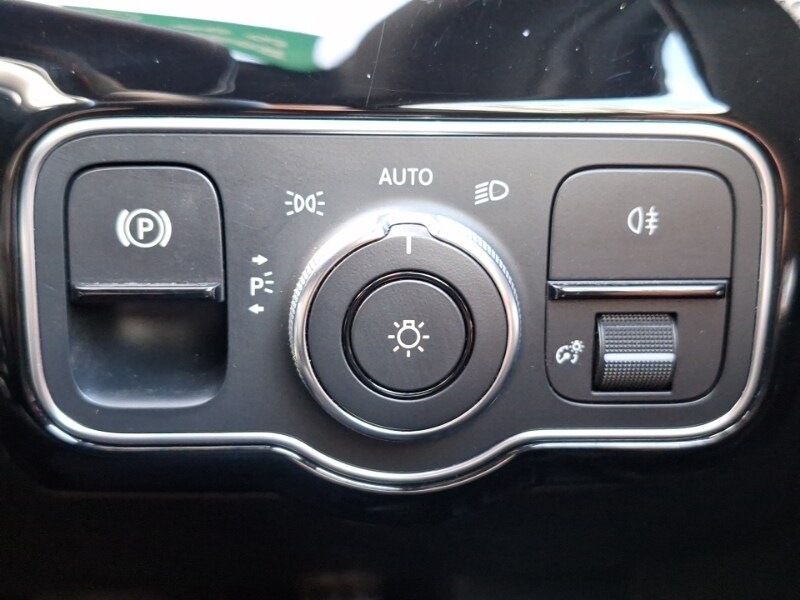 Used Mercedes-Benz A-Class 2018 for sale - 76860688: Photo 17