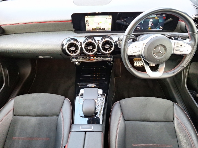 Used Mercedes-Benz A-Class 2018 for sale - 76860688: Photo 2