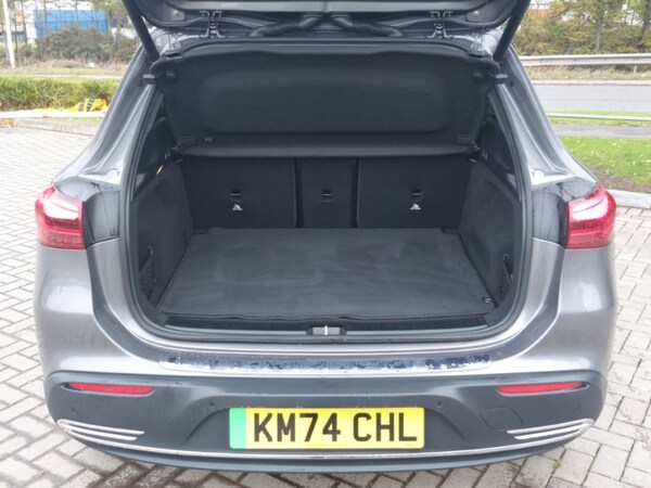 Used Mercedes-Benz EQA 2024 for sale - 76204860: Photo 8