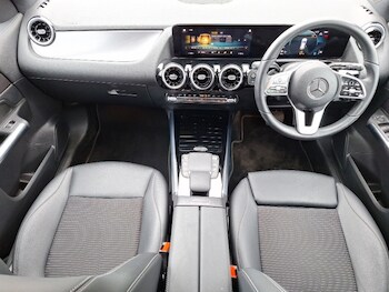 Used Mercedes-Benz GLA 2023 for sale - 77999495: Photo