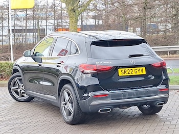 Used Mercedes-Benz GLA 2022 for sale - 77232768: Photo
