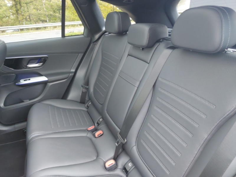 Used Mercedes-Benz GLC 2024 for sale - 76233504: Photo 6