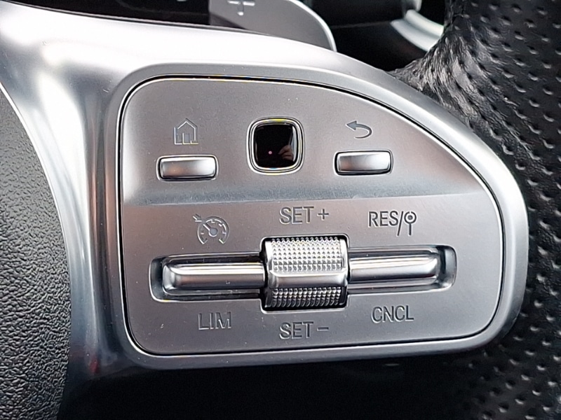 Used Mercedes-Benz C Class 2019 for sale - 76687700: Photo 16