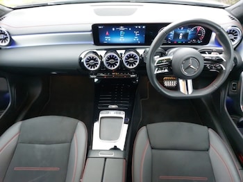 Used Mercedes-Benz CLA 2024 for sale - 76169712: Photo 2