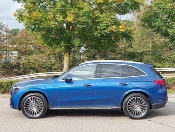 Used Mercedes-Benz GLC 2023 for sale - 76058823: Photo 4