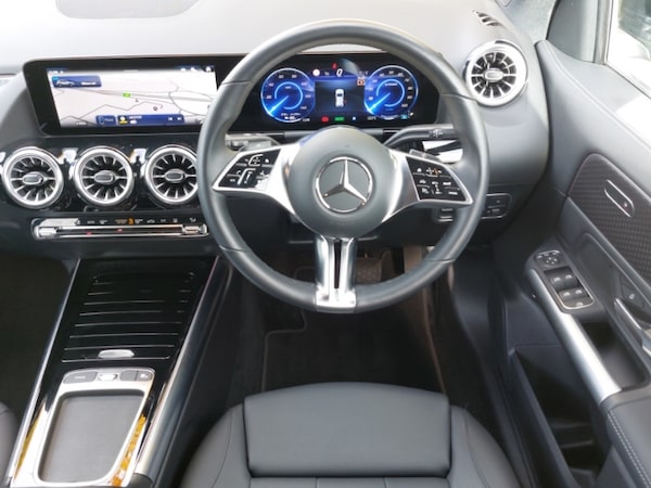 Used Mercedes-Benz EQA 2023 for sale - 76208421: Photo 7