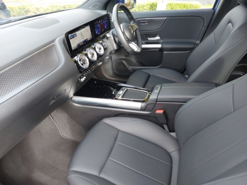 Used Mercedes-Benz EQA 2024 for sale - 76208445: Photo 5