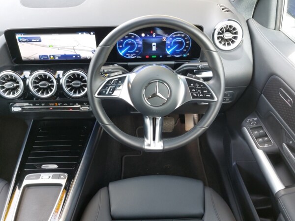 Used Mercedes-Benz EQA 2024 for sale - 76208445: Photo 7