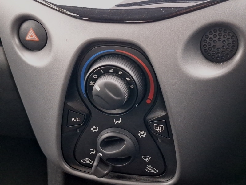 Used Toyota AYGO 2019 for sale - 77983143: Photo 14