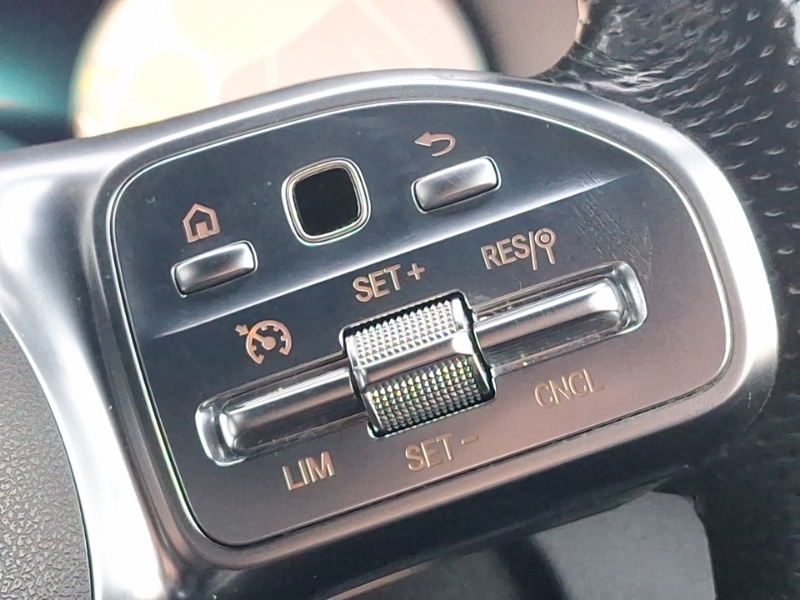 Used Mercedes-Benz GLC 2019 for sale - 77265248: Photo 16