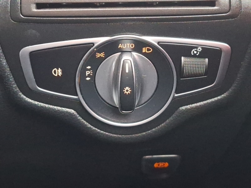 Used Mercedes-Benz GLC 2019 for sale - 77265248: Photo 19