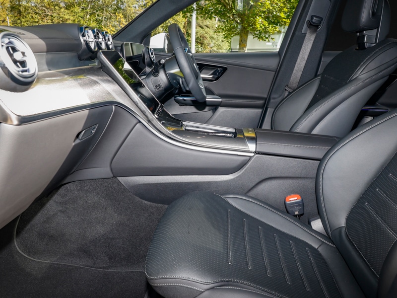 Used Mercedes-Benz GLC 2025 for sale - 76071365: Photo 2