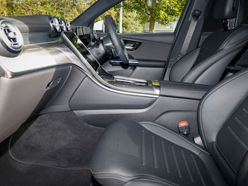 Used Mercedes-Benz GLC 2025 for sale - 76071365: Photo 2