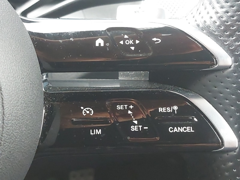 Used Mercedes-Benz GLC 2023 for sale - 76795291: Photo 15