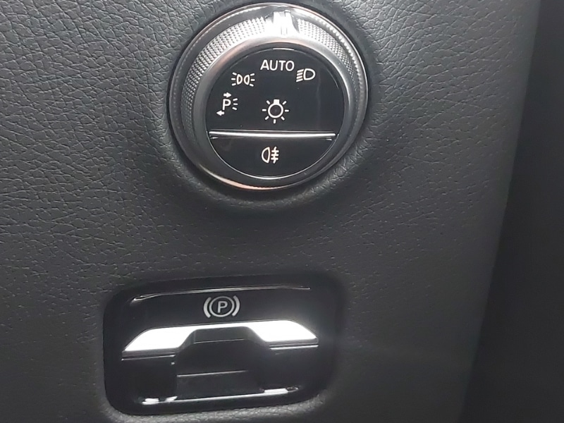 Used Mercedes-Benz GLC 2023 for sale - 76795291: Photo 19