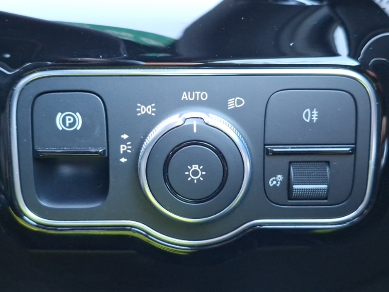 Used Mercedes-Benz A-Class 2020 for sale - 77123261: Photo 19