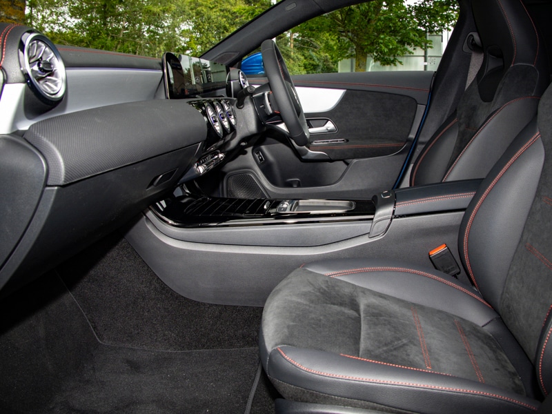 Used Mercedes-Benz CLA 2025 for sale - 77371260: Photo 2