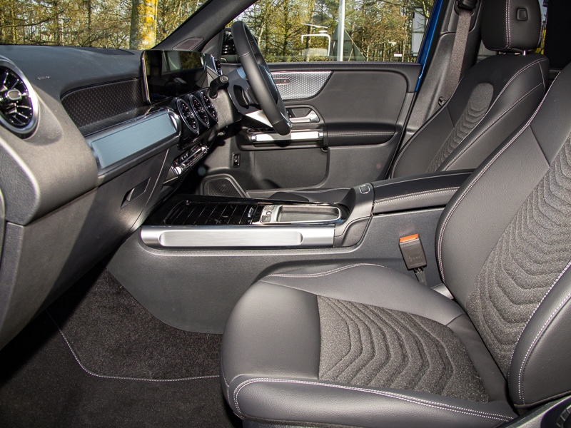 Used Mercedes-Benz GLB 2025 for sale - 78156010: Photo 2