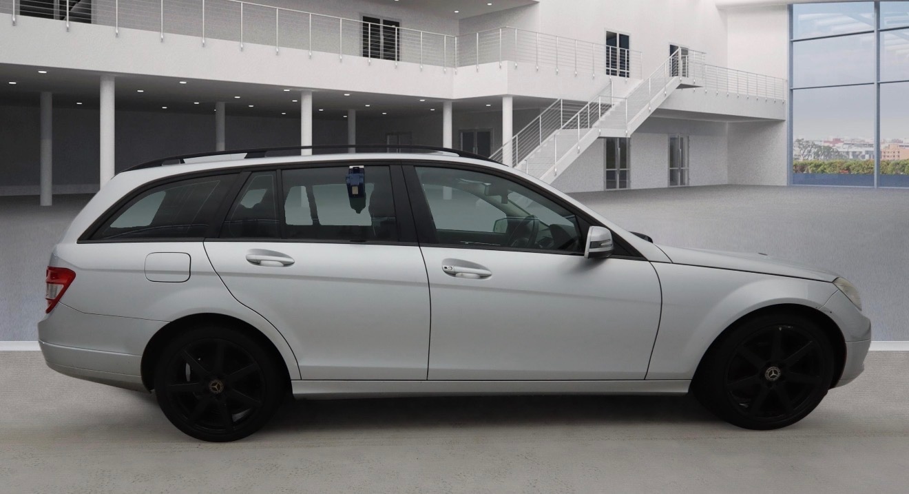 Used Mercedes-Benz C Class 2008 for sale - 77564574: Photo 6