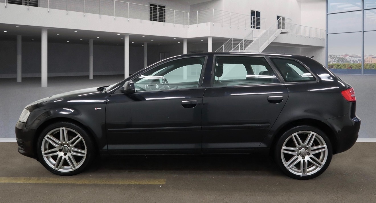 Used Audi A3 2011 for sale - 76643687: Photo 3