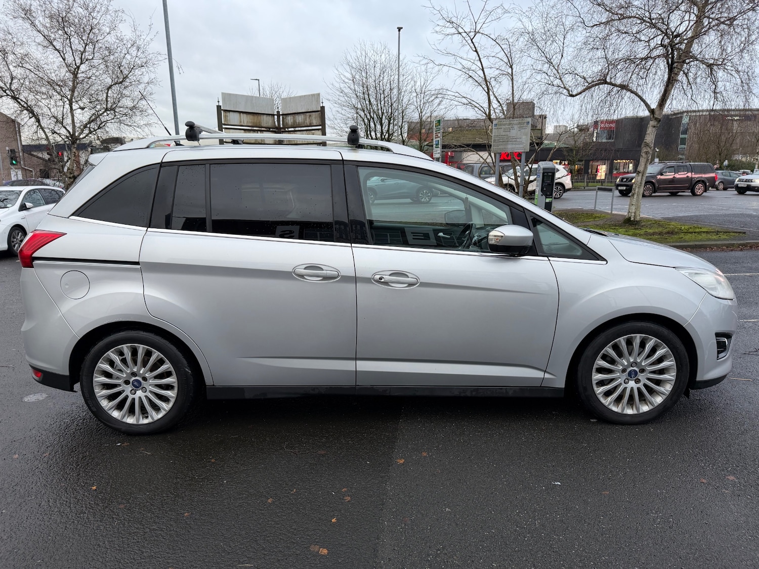 Used Ford Grand C-Max 2014 for sale - 76969918: Photo 8