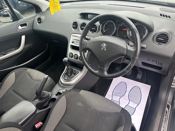 Used Peugeot 308 2011 for sale - 75349562: Photo 12